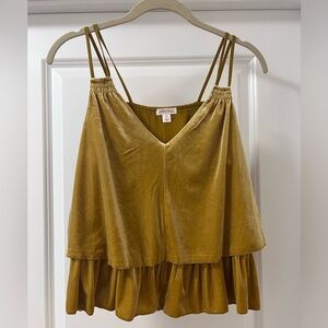 Xhilaration top size M